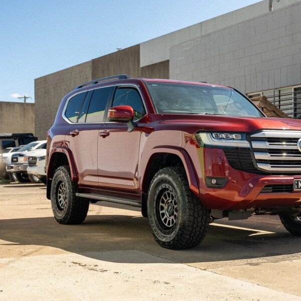 Second image of TOYOTA LANDCRUISER 300 SERIES FLARE & MUD FLAP KIT